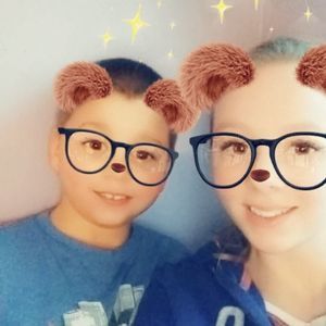 Meet your Posher, Hailly